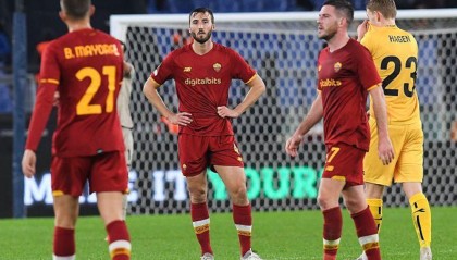  罗马遭遇争议判罚，穆里尼奥炮轰VAR  